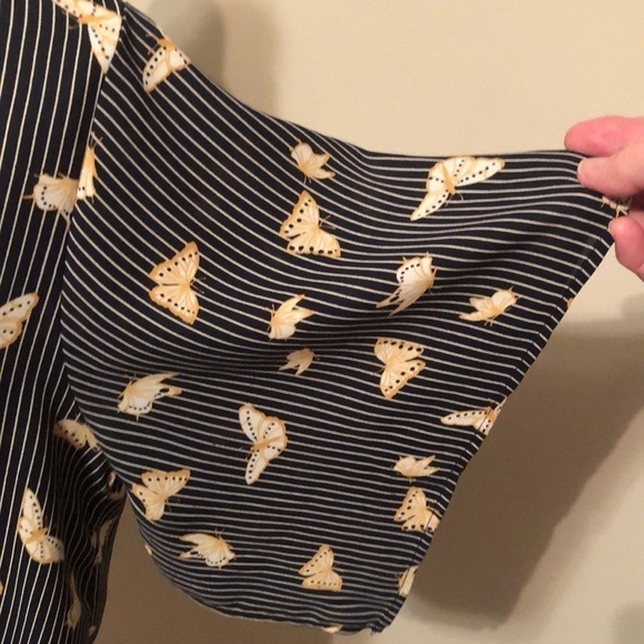 Sienna sky blouse. Sz. Medium - Picture 4 of 7